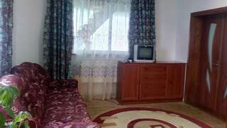 Отель Золота рибка Яремче Семейный номер с ванной комнатой-4